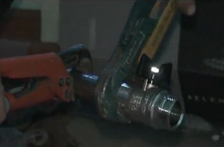 Замена батареи отопления в квартире Замена батареи отопления в квартире