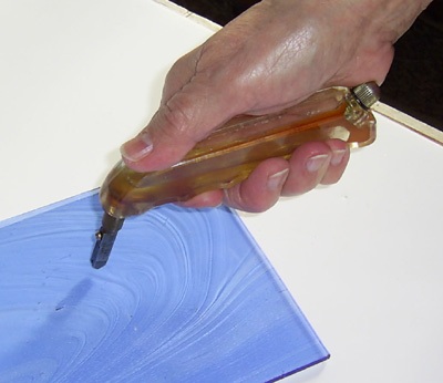 Как резать стекло стеклорезом Как резать стекло стеклорезом