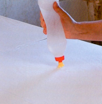 Как клеить потолочную плитку Как клеить потолочную плитку