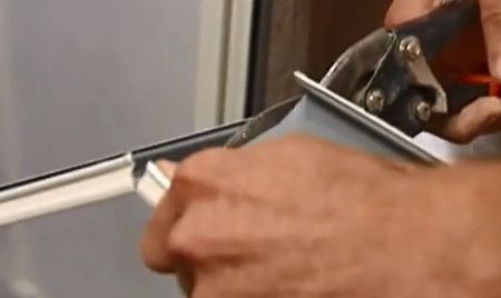 Реечный потолок в ванной (подвесной потолок) своими руками Реечный потолок в ванной (подвесной потолок) своими руками