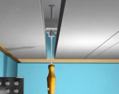 Реечный потолок в ванной (подвесной потолок) своими руками Реечный потолок в ванной (подвесной потолок) своими руками