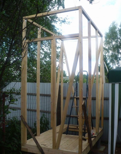 Душ из поликарбоната своими руками Душ из поликарбоната своими руками