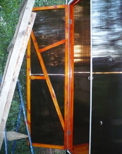 Душ из поликарбоната своими руками Душ из поликарбоната своими руками