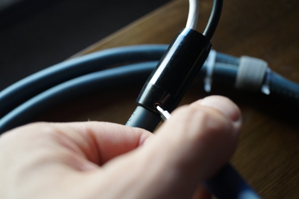 Разделка аудиокабеля SAEC SPC -1000 (установка сплиттеров, Y- коннекторов, banana - коннекторов)