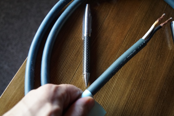 Разделка аудиокабеля SAEC SPC -1000 (установка сплиттеров, Y- коннекторов, banana - коннекторов)